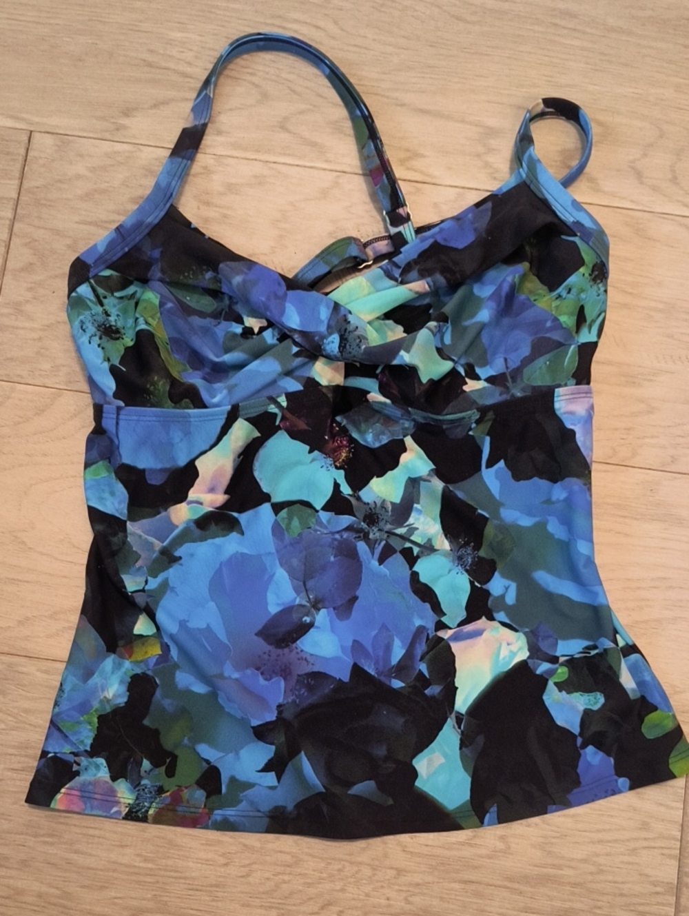 Athleta Tankini Top